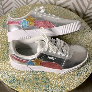 Puma ‘Carina Metallic’ silver girls tennis shoes